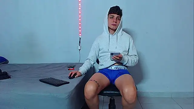 mikecoper 23 online show from 10/25/25, 03:18