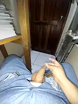 Snapshot of Whiper2024 chatting on 03/16/26, 06:23 Whiper2024 online show from 03/16/26, 06:23