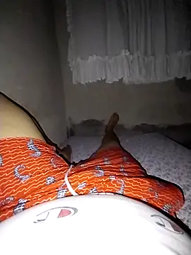 Snapshot of Whiper2024 chatting on 04/20/26, 03:31 Whiper2024 online show from 04/20/26, 03:31