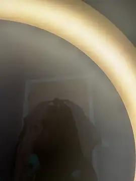 Snapshot of Blondiee3088 chatting on 03/11/26, 09:59 Blondiee3088 online show from 03/11/26, 09:59