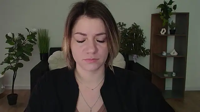 Snapshot of MariaSttone chatting on 02/16/25, 11:05 MariaSttone online show from 02/16/25, 11:05