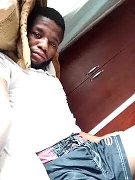 Snapshot of hardFC chatting on 09/28/25, 12:21 hardFC online show from 09/28/25, 12:21