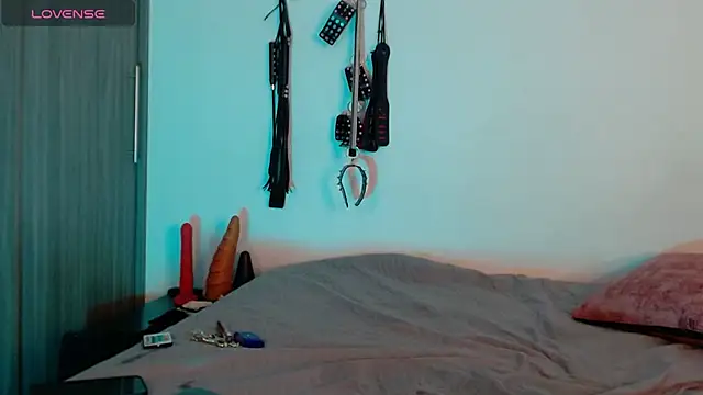 Snapshot of Alisson_Beckett chatting on 03/21/25, 07:02 Alisson Beckett online show from 03/21/25, 07:02