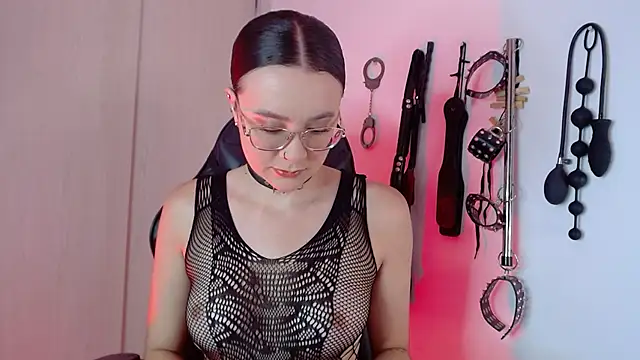 Snapshot of Alisson_Beckett chatting on 09/11/25, 07:03 Alisson Beckett online show from 09/11/25, 07:03