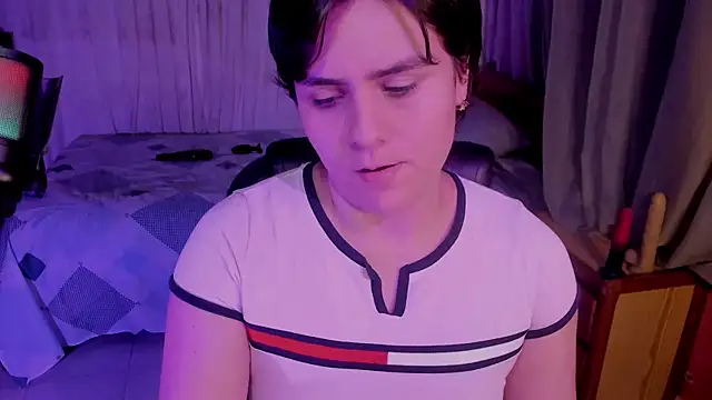 isabelacooperr online show from 05/17/26, 07:28