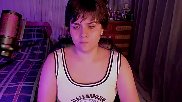 isabelacooperr online show from 08/03/26, 03:49