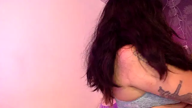 Snapshot of Mariasool chatting on 12/31/24, 06:05 Mariasool online show from 12/31/24, 06:05