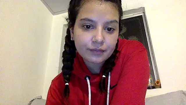 Snapshot of Mariasool chatting on 02/12/25, 05:15 Mariasool online show from 02/12/25, 05:15