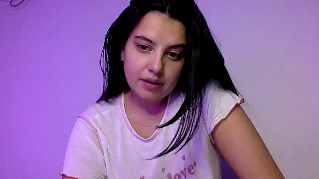 Snapshot of Mariasool chatting on 03/05/25, 08:00 Mariasool online show from 03/05/25, 08:00