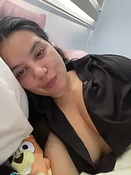 Snapshot of Mariasool chatting on 09/21/25, 02:51 Mariasool online show from 09/21/25, 02:51