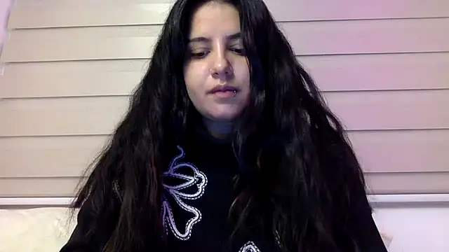 Snapshot of Mariasool chatting on 09/24/25, 04:27 Mariasool online show from 09/24/25, 04:27