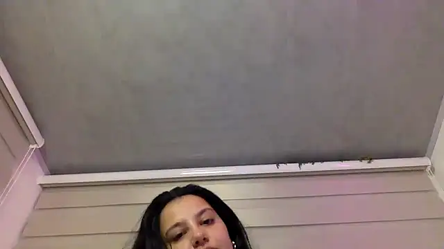 Snapshot of Mariasool chatting on 09/28/25, 03:01 Mariasool online show from 09/28/25, 03:01