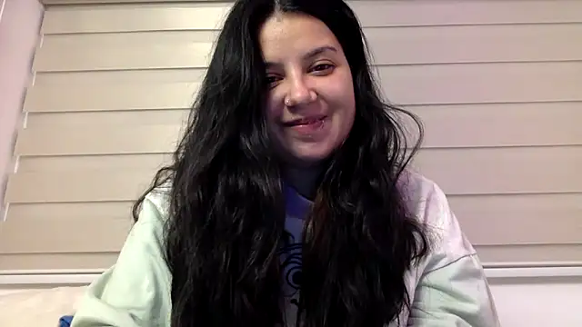 Snapshot of Mariasool chatting on 09/30/25, 03:22 Mariasool online show from 09/30/25, 03:22