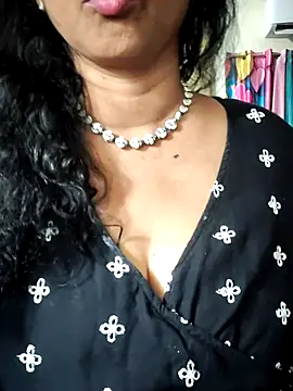 Snapshot of Bangarupapa chatting on 03/06/26, 04:14 Bangarupapa online show from 03/06/26, 04:14