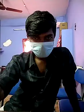 Snapshot of Tamilandteluguboy14 chatting on 11/07/25, 06:13 Tamilandteluguboy14 online show from 11/07/25, 06:13