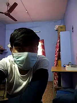 Snapshot of Tamilandteluguboy14 chatting on 12/05/25, 10:24 Tamilandteluguboy14 online show from 12/05/25, 10:24