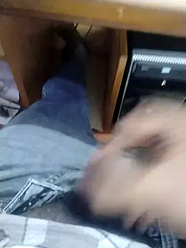 Snapshot of Tamilandteluguboy14 chatting on 01/19/26, 10:52 Tamilandteluguboy14 online show from 01/19/26, 10:52