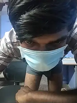 Tamilandteluguboy14 online show from 06/25/26, 12:42