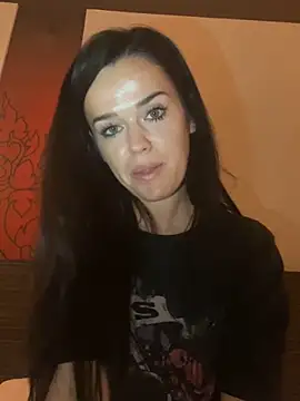 Snapshot of English-Chloe96 chatting on 02/12/25, 01:16 English-Chloe96 online show from 02/12/25, 01:16