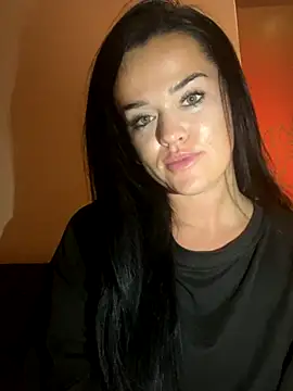 Snapshot of English-Chloe96 chatting on 10/10/25, 05:34 English-Chloe96 online show from 10/10/25, 05:34