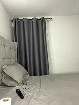 Snapshot of prettiepearl chatting on 01/10/26, 09:05 prettiepearl online show from 01/10/26, 09:05