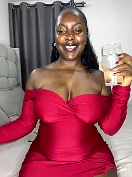 Snapshot of prettiepearl chatting on 01/11/26, 08:14 prettiepearl online show from 01/11/26, 08:14