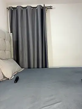 Snapshot of prettiepearl chatting on 03/21/26, 11:30 prettiepearl online show from 03/21/26, 11:30