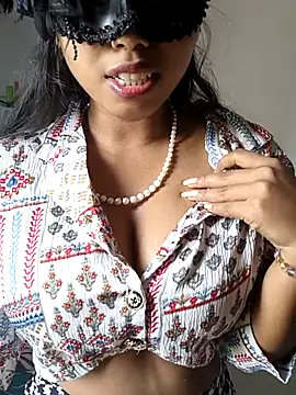 sandy naughty online show from 11/19/25, 08:36