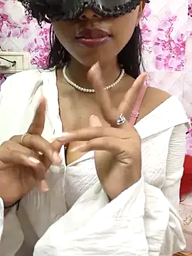 Snapshot of sandy_naughty chatting on 03/23/26, 04:33 sandy naughty online show from 03/23/26, 04:33