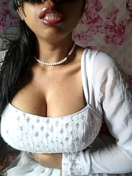 Snapshot of sandy_naughty chatting on 03/27/26, 09:21 sandy naughty online show from 03/27/26, 09:21