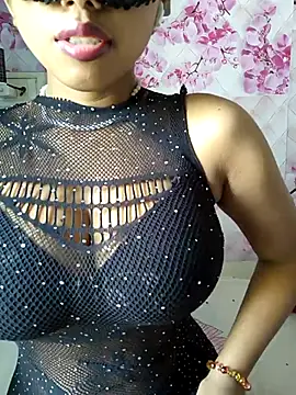 Snapshot of sandy_naughty chatting on 04/18/26, 04:38 sandy naughty online show from 04/18/26, 04:38