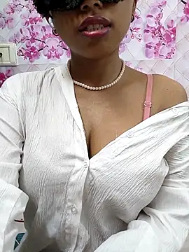 Snapshot of sandy_naughty chatting on 04/19/26, 06:54 sandy naughty online show from 04/19/26, 06:54