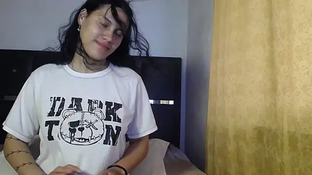 Snapshot of realshy-Stepsis chatting on 04/09/26, 01:27 realshy-Stepsis online show from 04/09/26, 01:27