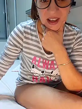 Sofia loren69 online show from 09/28/25, 07:19