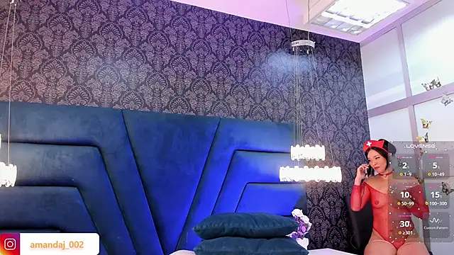 amandaaJones  online show from 10/23/25, 07:34