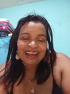 Snapshot of _violetta_- chatting on 06/25/26, 10:58 violetta - online show from 06/25/26, 10:58