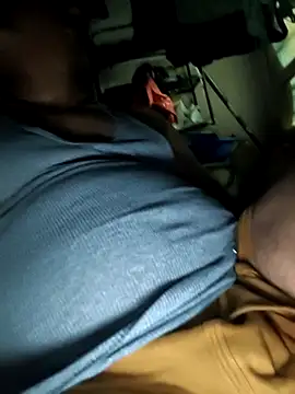 Snapshot of Vinay-kumar89 chatting on 03/17/26, 06:55 Vinay-kumar89 online show from 03/17/26, 06:55