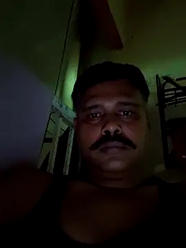 Snapshot of Vinay-kumar89 chatting on 03/31/26, 04:29 Vinay-kumar89 online show from 03/31/26, 04:29