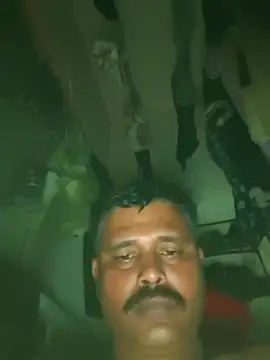 Snapshot of Vinay-kumar89 chatting on 04/20/26, 04:32 Vinay-kumar89 online show from 04/20/26, 04:32