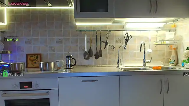 MilfeaN online show from 10/06/25, 06:22