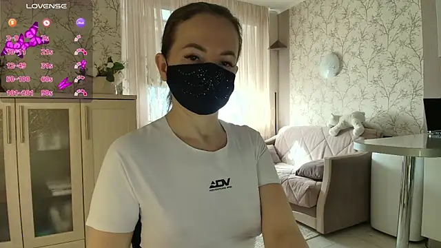 Snapshot of MilfeaN chatting on 04/01/26, 06:25 MilfeaN online show from 04/01/26, 06:25