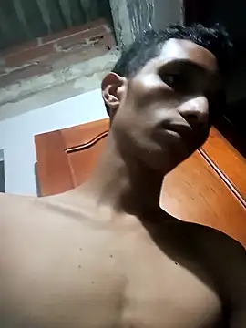 Snapshot of Key_198 chatting on 12/15/25, 10:30 Key 198 online show from 12/15/25, 10:30