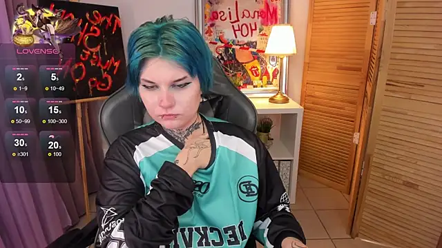 Snapshot of mekurisu chatting on 02/09/25, 07:27 mekurisu online show from 02/09/25, 07:27