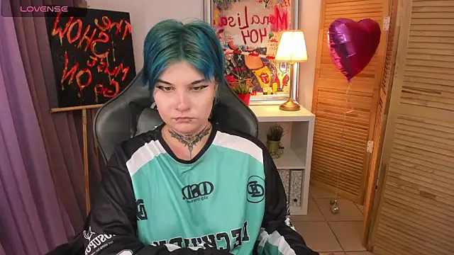 Snapshot of mekurisu chatting on 02/10/25, 12:29 mekurisu online show from 02/10/25, 12:29