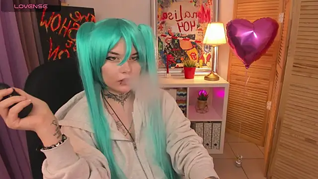 Snapshot of mekurisu chatting on 02/17/25, 04:42 mekurisu online show from 02/17/25, 04:42