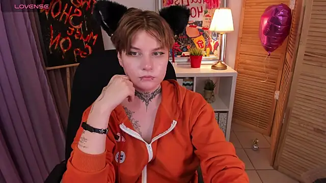 Snapshot of mekurisu chatting on 02/19/25, 07:28 mekurisu online show from 02/19/25, 07:28