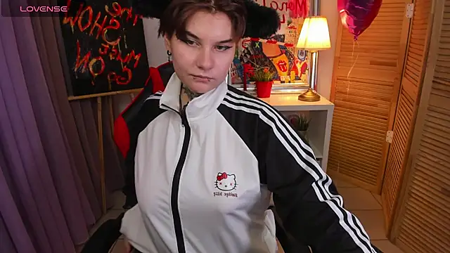 Snapshot of mekurisu chatting on 02/25/25, 07:42 mekurisu online show from 02/25/25, 07:42