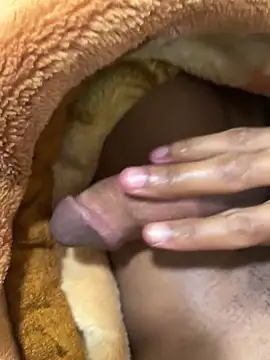 Snapshot of lovedildo1 chatting on 11/09/25, 12:31 lovedildo1 online show from 11/09/25, 12:31