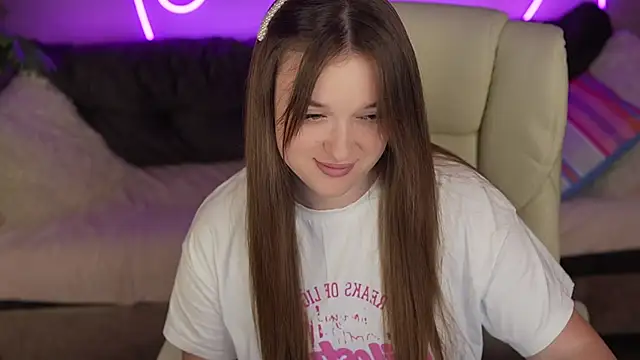 DonnaLustt online show from 11/21/25, 09:02