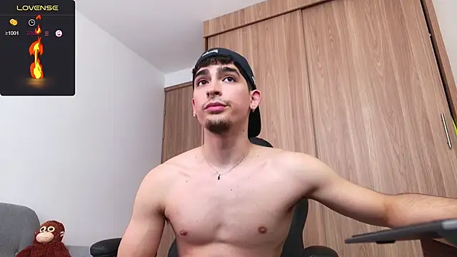 Snapshot of zenn_rush1 chatting on 12/12/24, 06:31 zenn rush1 online show from 12/12/24, 06:31